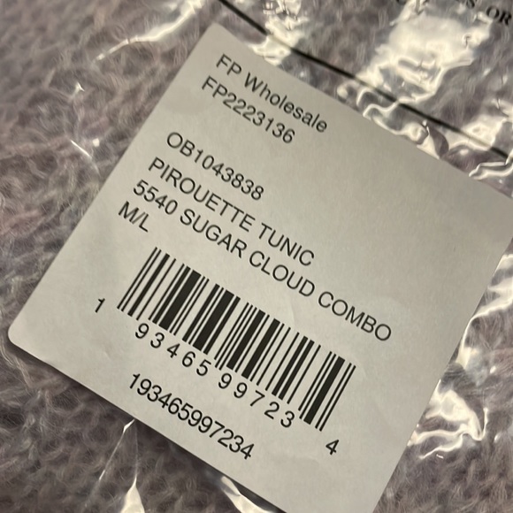 Free People Women's NWT Knit Cowl Pirouette Tunic in Sugar Cloud Combo Size M/L - Picture 6 of 8